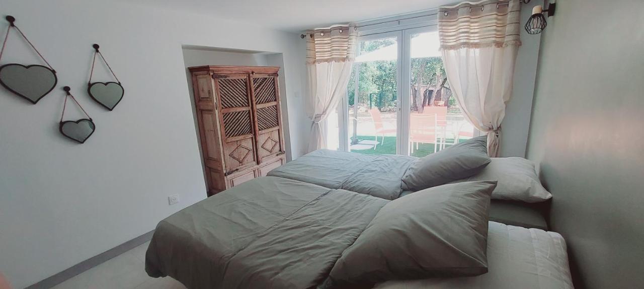 Location A La Semaine Daire Néoules Dış mekan fotoğraf